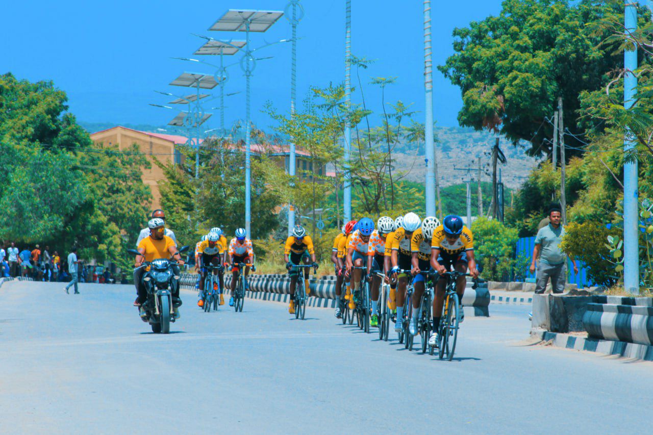 በ6ኛው መላው የድሬዳዋ ጨዋታ የብስክሌት ክለቦች ውድድር  ድሬ-ቶቶ ክለብ የበላይነቱን ይዞ አጠናቀቀ !